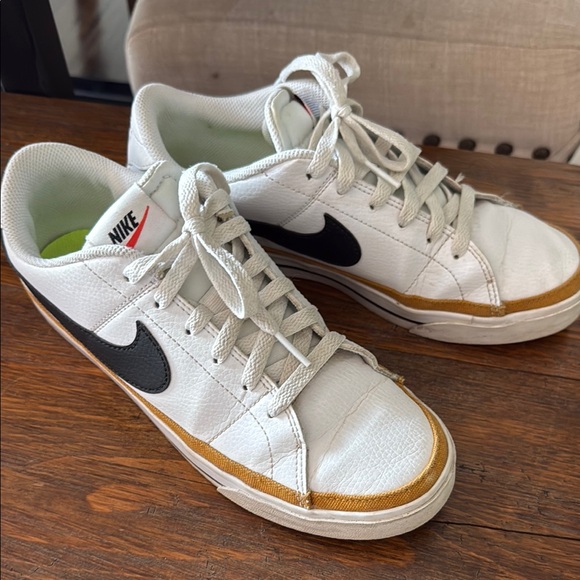 Nike White and Black Sneakers with Tan Trim - Picture 2 of 4